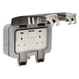 Masterplug 13A 2-Gang Storm Weatherproof Outdoor Switched Socket Double Pole (BGWP22)